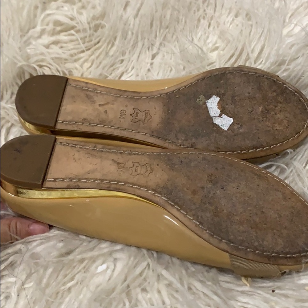 Shoes - Picture 2 of 6